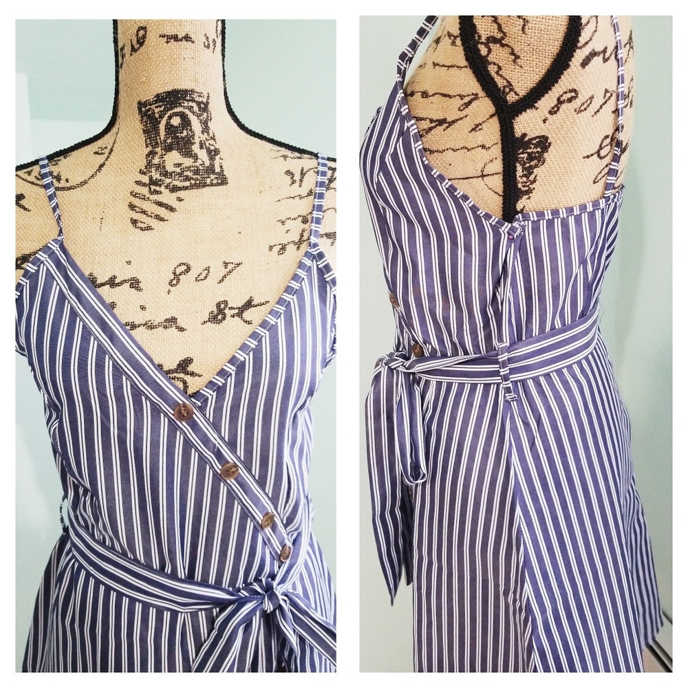Sexy V-Neck Wrap Mini Dress - Picture 2 of 3